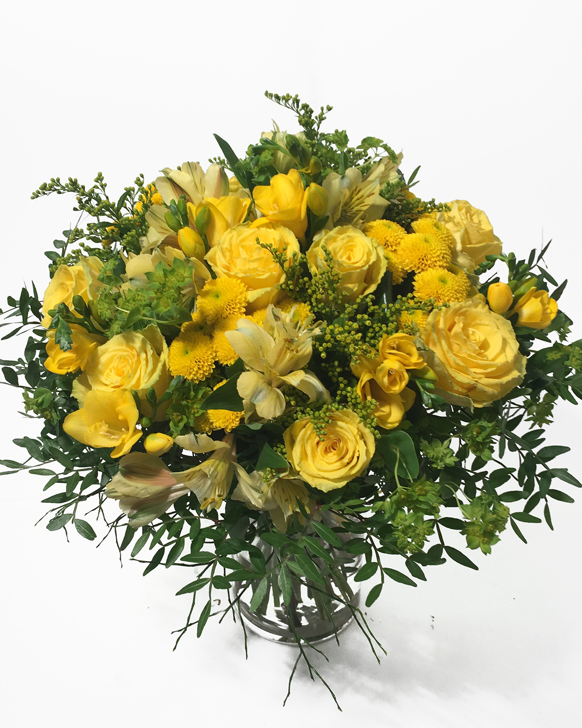 Моему Солнышку- желтые розы, хризантемы, алстромерия