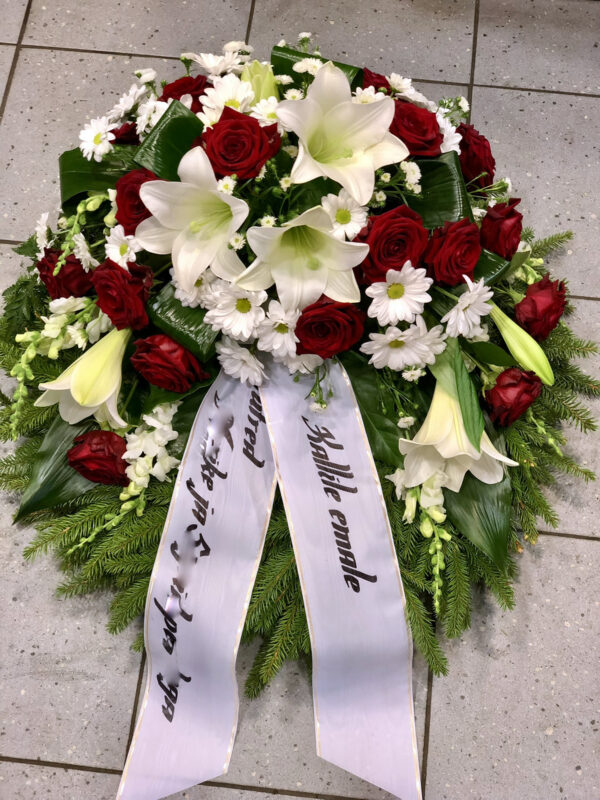 Wreath with white Lilys, red and white Roses