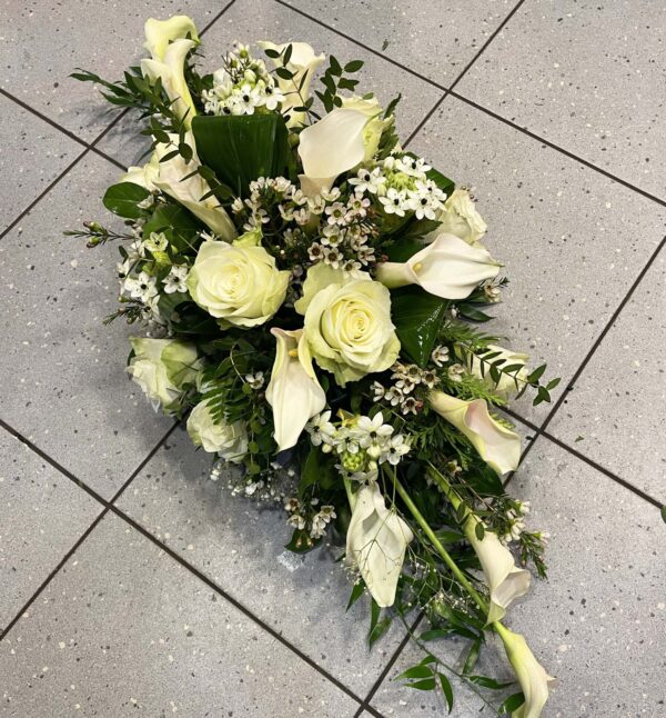 Casker decoration: Callas and Roses