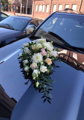 Autokaunistus20-768x1024