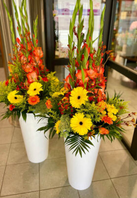 Lilleseaded-korgetes-vaasides-743x1024